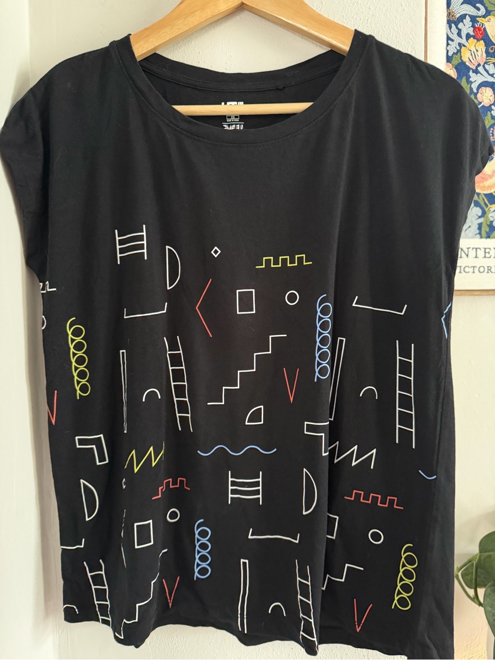 UNIQLO UT x Dusan Dusan Graphic Tee XS